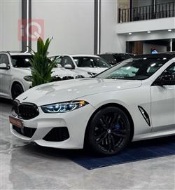 بي ام دبليو 8 الفئة